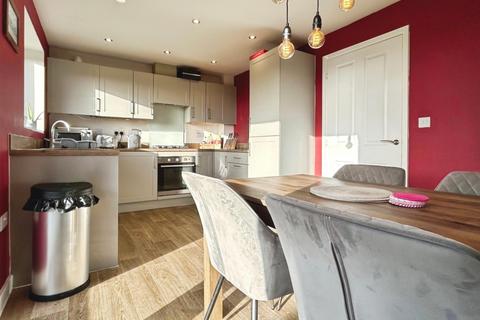 4 bedroom detached house for sale, School Street, Thurnscoe, Rotherham