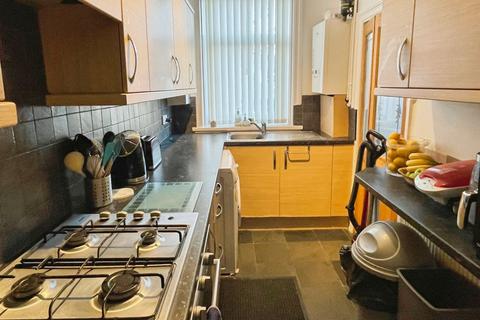 3 bedroom terraced house for sale, Bridge Street, Leeds LS27