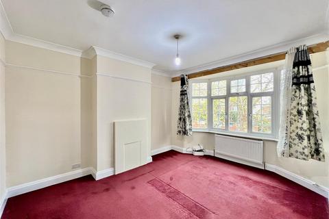 undefined, Hounslow Road, Feltham TW14