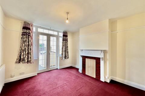 undefined, Hounslow Road, Feltham TW14