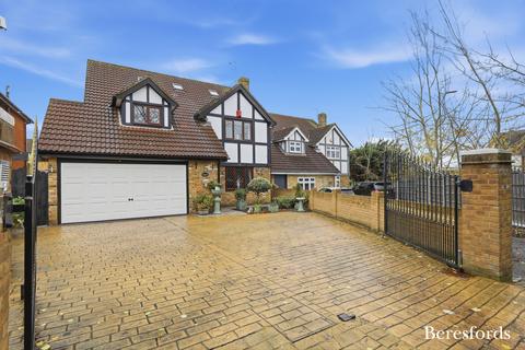 5 bedroom detached house for sale, Pound Lane North, Laindon, SS15