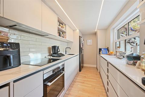3 bedroom terraced house for sale, Banim Street, London W6