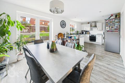 5 bedroom detached house for sale, Reeve Way, Wymondham, Norwich