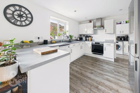 5 bedroom detached house for sale, Reeve Way, Wymondham, Norwich