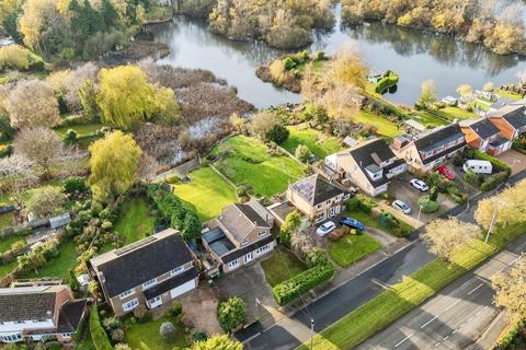 4 bedroom detached house for sale, Skellingthorpe Road, Lincolnshire LN6