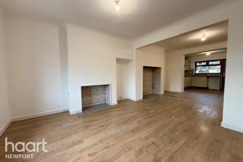 3 bedroom semi-detached house to rent, Hillrise, Pontypool
