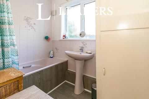 2 bedroom bungalow to rent, Walkford Way, Walkford, BH23