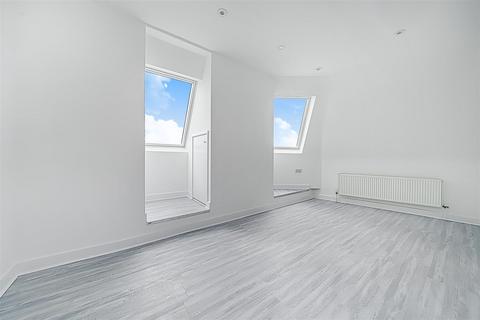 undefined, Gibbon Road, Kingston Upon Thames KT2
