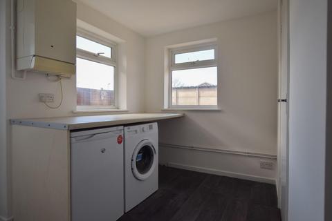 3 bedroom semi-detached house to rent, Plantation Road, Sawston