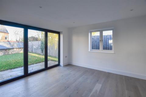 2 bedroom detached bungalow for sale, Park Avenue, Newmarket CB8