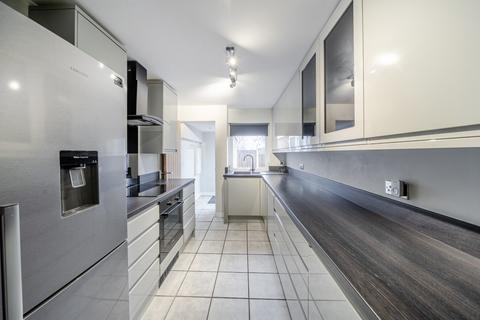 3 bedroom end of terrace house to rent, Saturn Close, Hampshire SO16