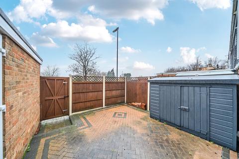 3 bedroom end of terrace house to rent, Saturn Close, Hampshire SO16