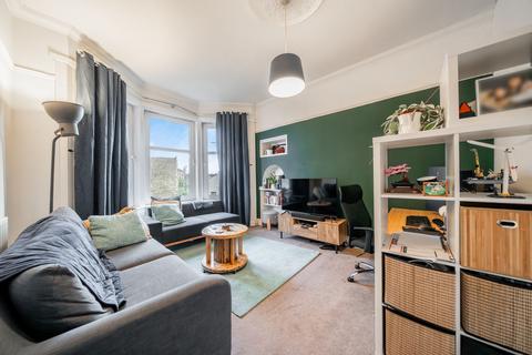 2 bedroom flat for sale, Brenfield Road, Flat 1/2, Muirend, G44