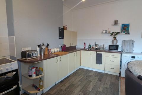 1 bedroom flat to rent, Union Street, Newton Abbot, TQ12