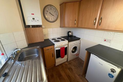 2 bedroom flat to rent, Newhouse, St. Ninians, Stirling, FK8