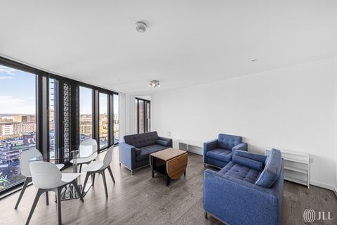 3 bedroom flat to rent, Station Street London E15