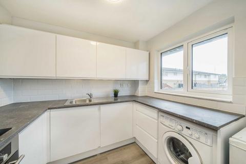 2 bedroom flat for sale, Veronica Gardens, London