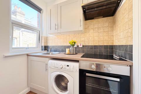 undefined, West Hendon Broadway, London NW9