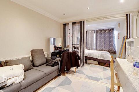 undefined, Barn Hill Estate