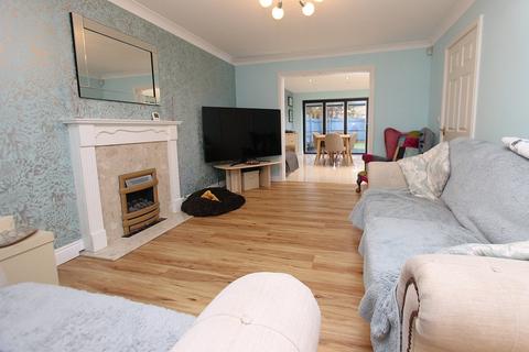 4 bedroom detached house for sale, Alder Avenue, Kidderminster, DY10