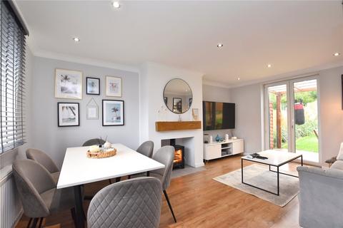3 bedroom semi-detached house for sale, Derwent Avenue, Heywood, Greater Manchester, OL10