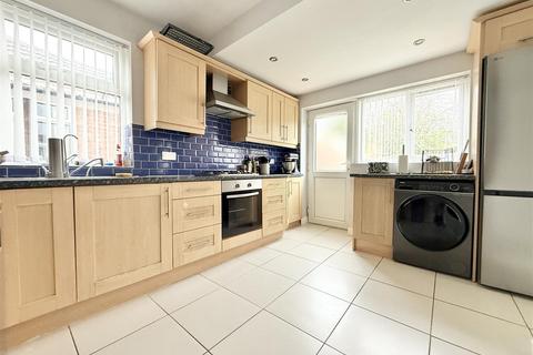 2 bedroom semi-detached bungalow for sale, Bradgate Drive, Wigston LE18