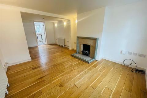 2 bedroom terraced house to rent, Yarmouth