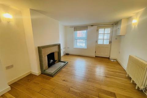 2 bedroom terraced house to rent, Yarmouth