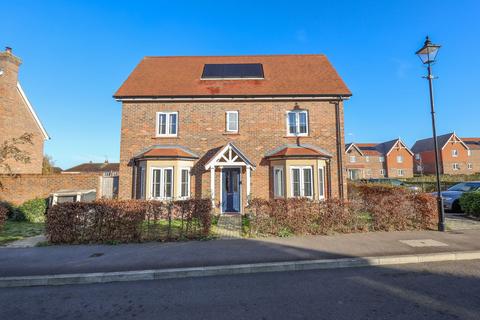 3 bedroom semi-detached house for sale, Bonnet Lane, Burgess Hill, RH15