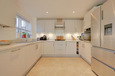3 bedroom semi-detached house for sale, Bonnet Lane, Burgess Hill, RH15