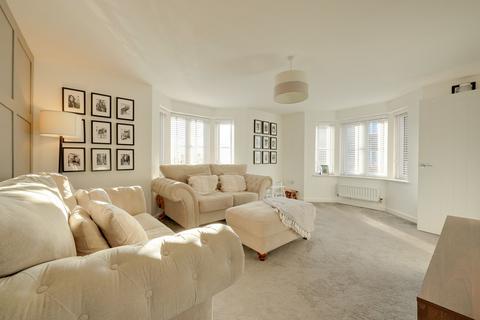 3 bedroom semi-detached house for sale, Bonnet Lane, Burgess Hill, RH15