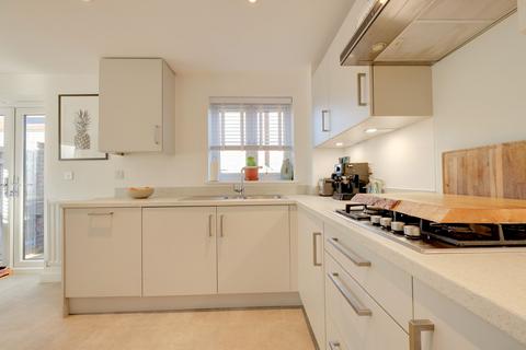 3 bedroom semi-detached house for sale, Bonnet Lane, Burgess Hill, RH15