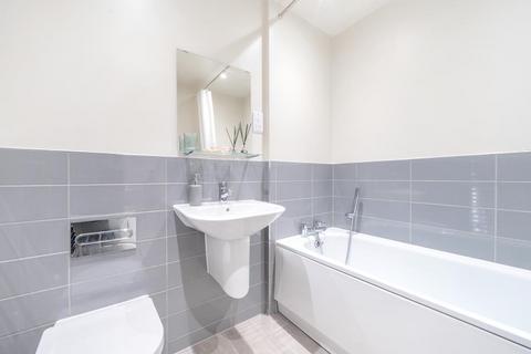 undefined, Oak Avenue,  Wokingham,  RG40