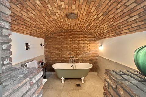 Studio for sale, Holland Road, London, W14