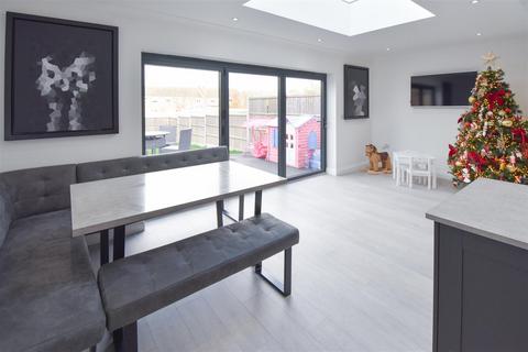 undefined, Albany Road, Pilgrims Hatch, Brentwood