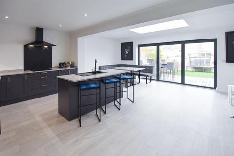 undefined, Albany Road, Pilgrims Hatch, Brentwood