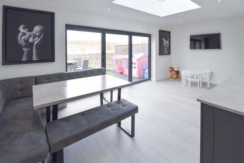 undefined, Albany Road, Pilgrims Hatch, Brentwood