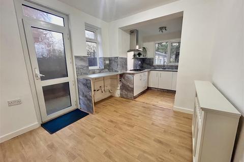 3 bedroom house to rent, 21 Eastdale RoadMeltonEast Yorkshire