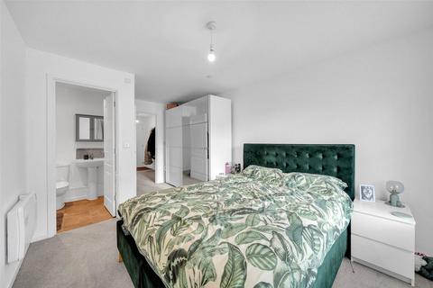 undefined, Richmer Road, Slade Green, DA8