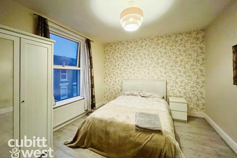 undefined, AVAILABLE WITH NO DEPOSIT Moorland Road Portsmouth PO1