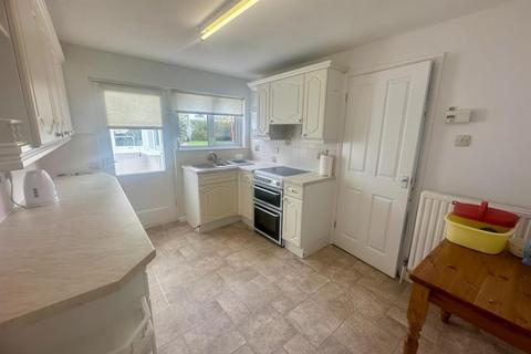 2 bedroom semi-detached bungalow to rent, Pixie Lane, Braunton EX33