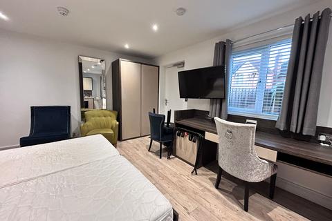 Studio to rent, Broadway, PETERBOROUGH PE1