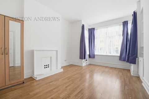 undefined, Dudley Gardens, Ealing, W13