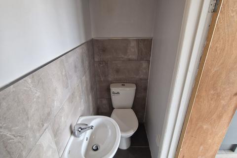 1 bedroom in a house share to rent, London E10