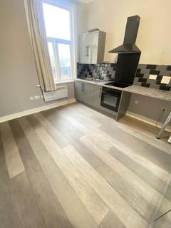 Studio to rent, London E10