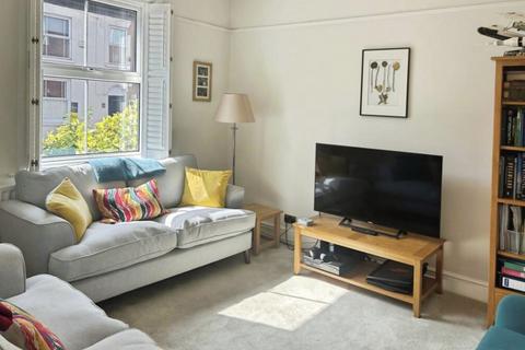 3 bedroom apartment to rent, New Malden, London, KT3