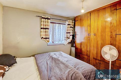 3 bedroom terraced house for sale, Cherry Brook Way, Coventry