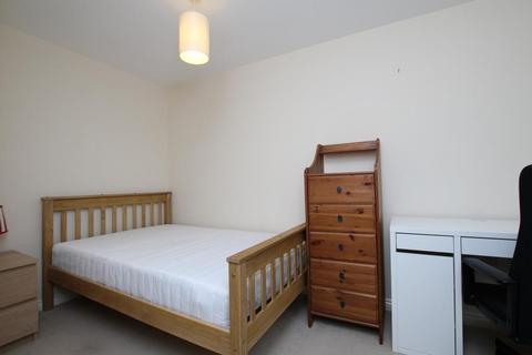 5 bedroom terraced house to rent, Wood Mead, Bristol BS16