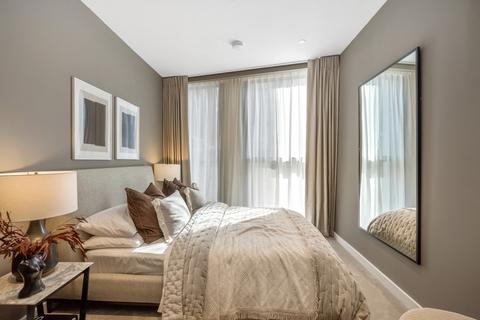 3 bedroom apartment to rent, Carnation Way, London, SW8