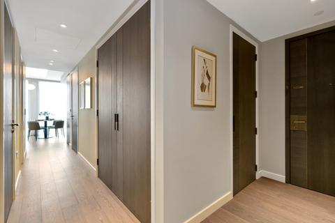 3 bedroom apartment to rent, Carnation Way, London, SW8